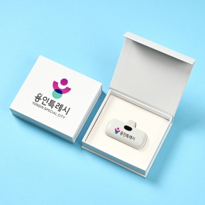 LCD ���� ��ü�� �������͸� 5000mAh+�ڼ��ιٸ�