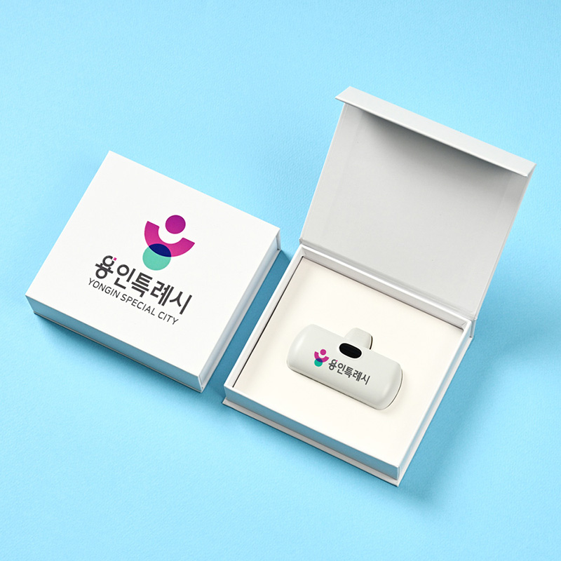 LCD ���� ��ü�� �������͸� 5000mAh+�ڼ��ιٸ�